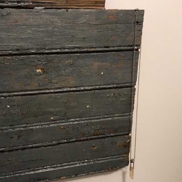 American Eagle Necklace - Picture 2 of 3